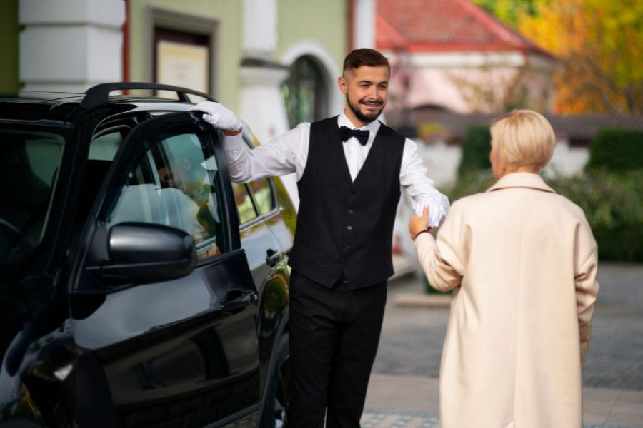 Windlesham to Gatwick Taxi Service
